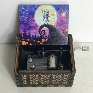Nightmare Before Christmas Jack + Sally Fireworks Hand Crank Wooden Music Box